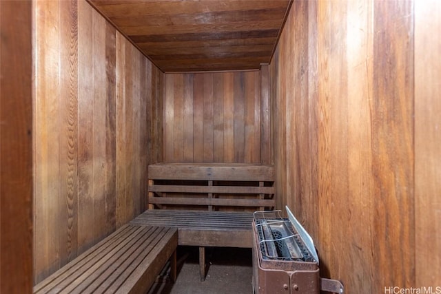 view of sauna / steam room