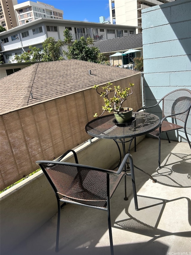 1642 Kewalo St Unit 208, Honolulu, HI 96822 - view of balcony