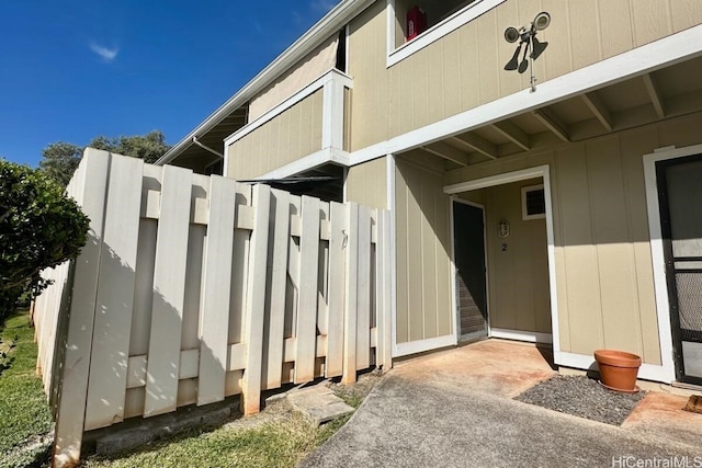 view of exterior entry