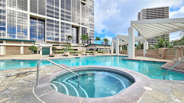 600 Queen St Unit 1405, Honolulu, HI 96813 - view of swimming pool with a pool with connected hot tub