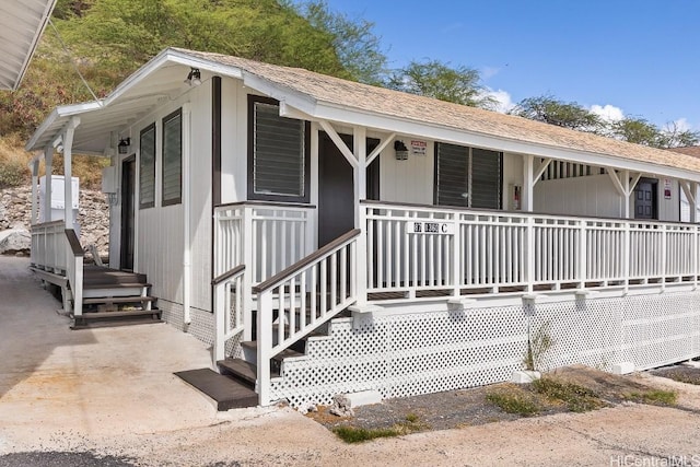 view of front of home featuring covered porch