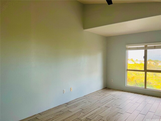 92-7139 Elele St Unit 805, Kapolei, HI 96707 - empty room featuring light wood-style flooring