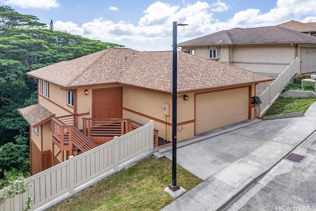 view of front facade with a garage