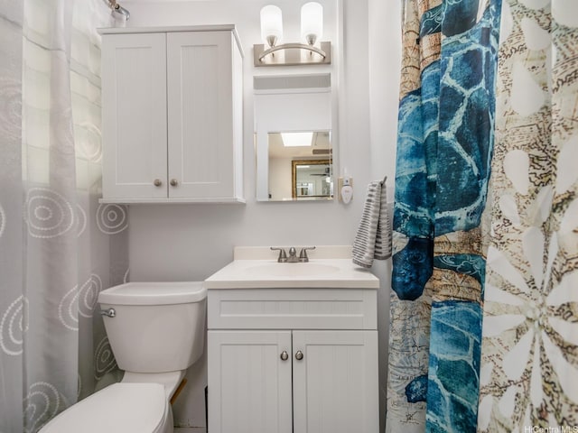 654 N Judd St Unit 654, Honolulu, HI 96817 - full bathroom with vanity and a shower with shower curtain