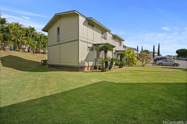 exterior space featuring a lawn