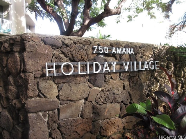 view of community / neighborhood sign