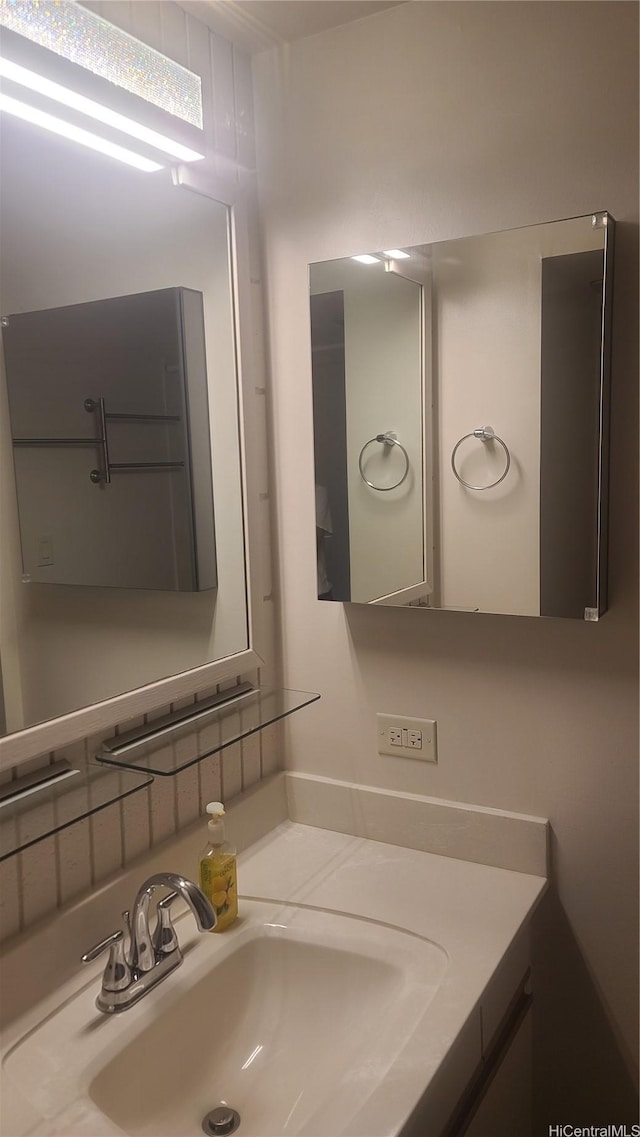 855 Makahiki Way Unit 207, Honolulu, HI 96826 - bathroom with vanity