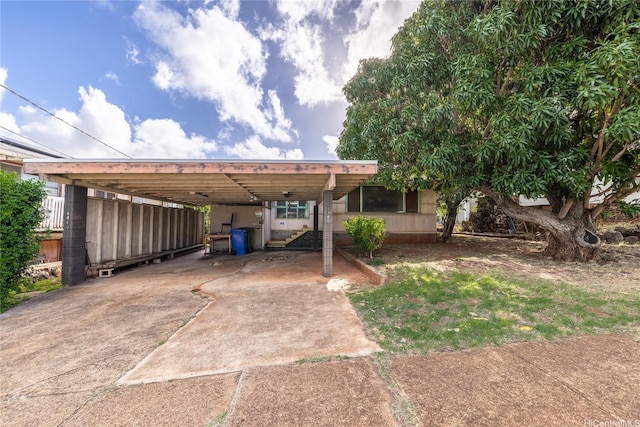 1139 14th Ave, Honolulu, HI 96816 - back of property with driveway and a carport