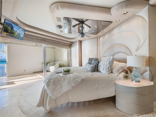 bedroom featuring ceiling fan