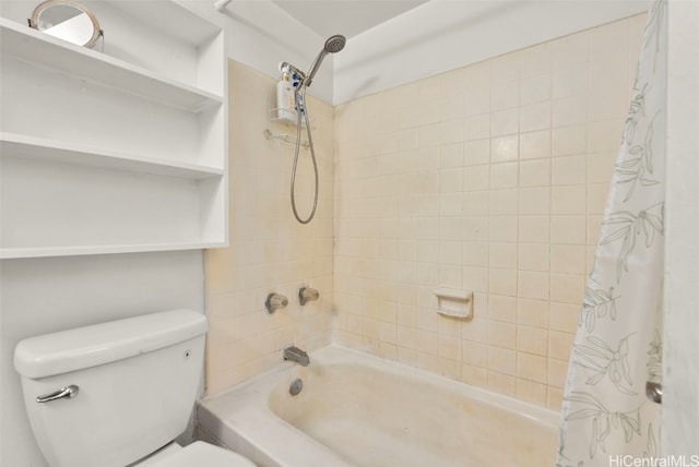 bathroom featuring toilet and shower / tub combo