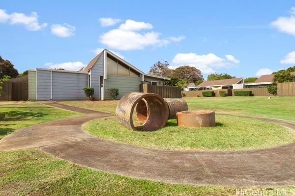 exterior space featuring a lawn