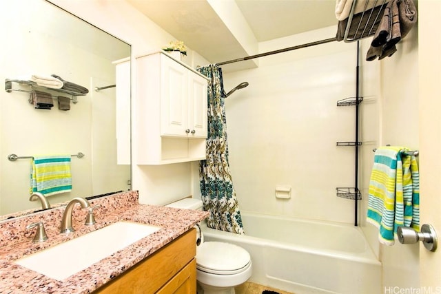 full bathroom with shower / bath combo with shower curtain, vanity, and toilet