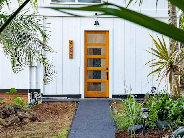 view of entrance to property