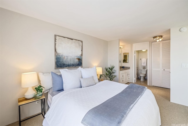 469 Ena Rd Unit 3206, Honolulu, HI 96815 - bedroom featuring ensuite bathroom and light carpet