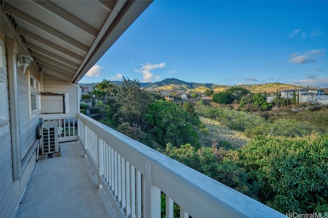 balcony featuring a mountain view