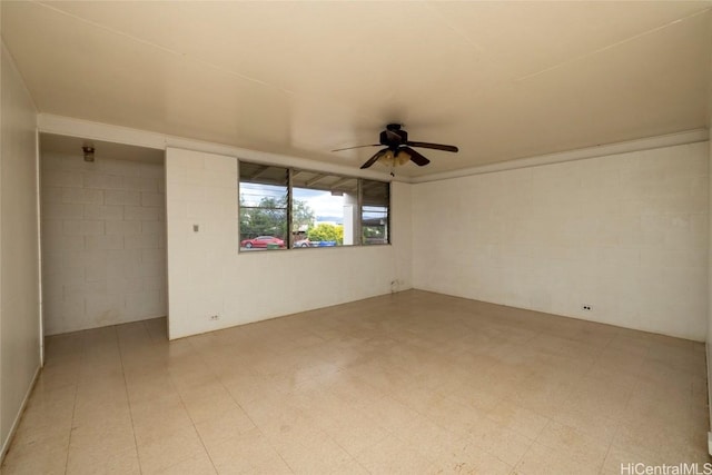 empty room with ceiling fan