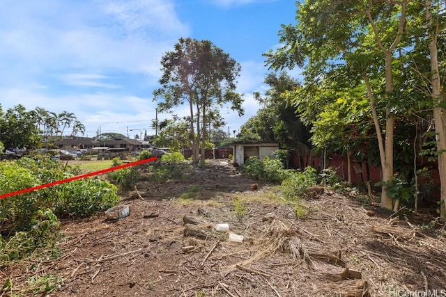 Listing photo 2 for 33 Lakeview Cir, Wahiawa HI 96786