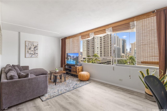 435 Seaside Ave Unit 906, Honolulu, HI 96815 - photo 1