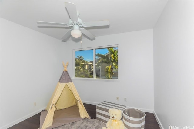 playroom with ceiling fan