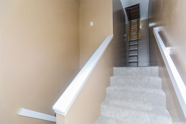 94-15 Kaweo Pl, Mililani, HI 96789 - view of staircase