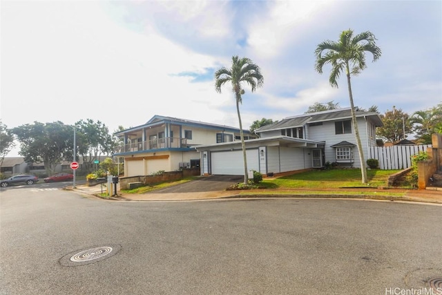 view of front property