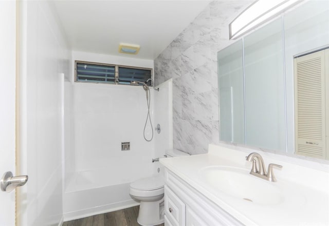 94-15 Kaweo Pl, Mililani, HI 96789 - full bath with vanity, bathtub / shower combination, and wood finished floors