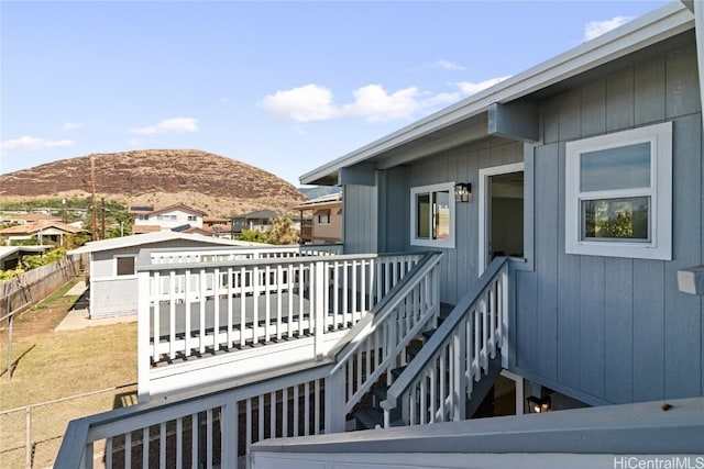 balcony featuring a mountain view