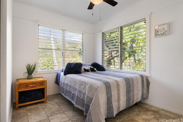 bedroom with ceiling fan