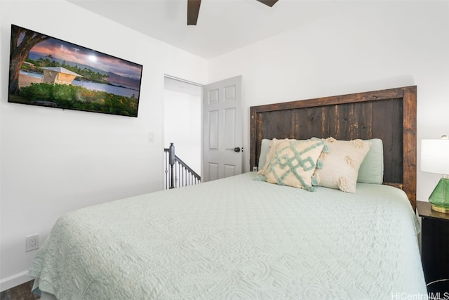 bedroom featuring ceiling fan