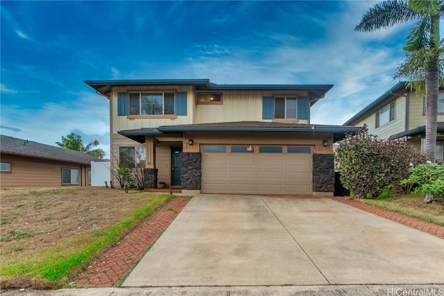 view of front of house featuring a garage