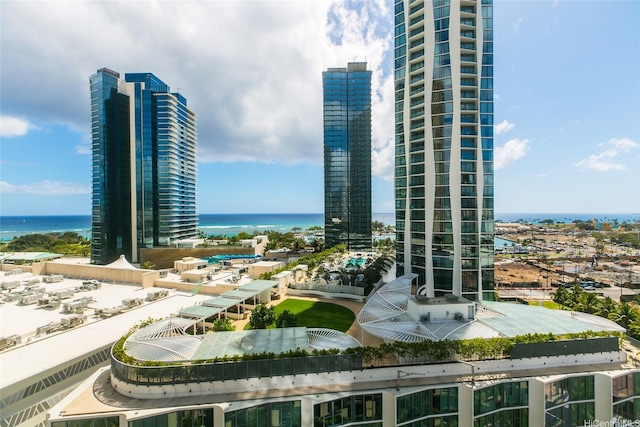 987 Queen St Unit 1401, Honolulu, HI 96814 - exterior space with a nearby body of water