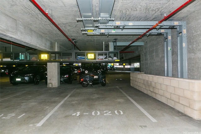 987 Queen St Unit 1401, Honolulu, HI 96814 - view of parking garage