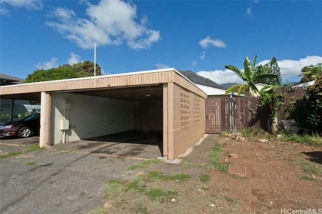 garage featuring a mountain view