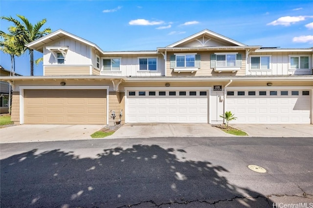 view of front of house featuring a garage