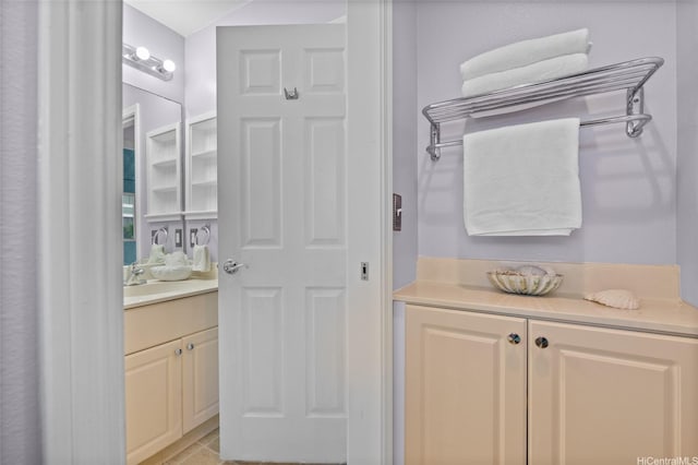 87-1980 Pakeke St Unit J, Waianae, HI 96792 - bathroom with vanity