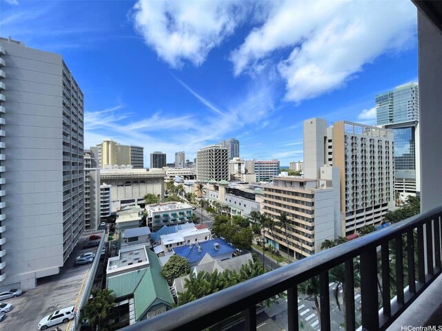 2240 Kuhio Ave Unit 1210, Honolulu, HI 96815 - city view