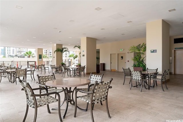 2240 Kuhio Ave Unit 1210, Honolulu, HI 96815 - view of dining space