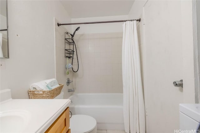 full bathroom featuring toilet, vanity, and shower / bath combo with shower curtain