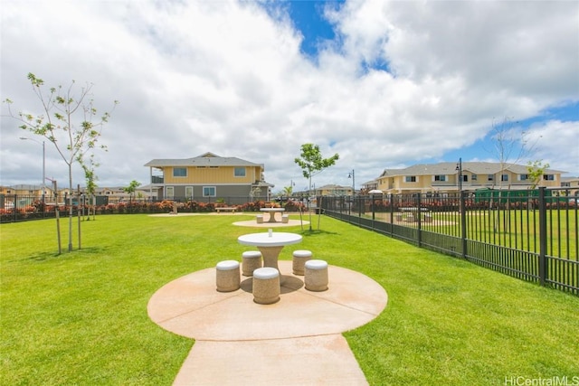 view of yard featuring a patio area