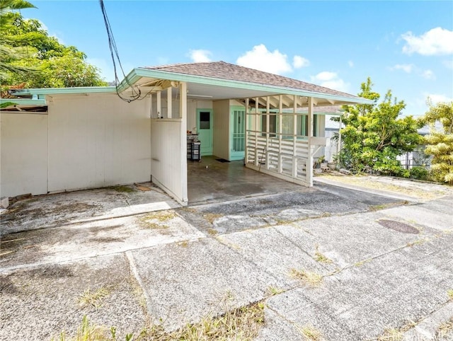 view of front of property