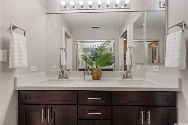92-1001 Aliinui Dr Unit 25C, Kapolei, HI 96707 - bathroom with double vanity