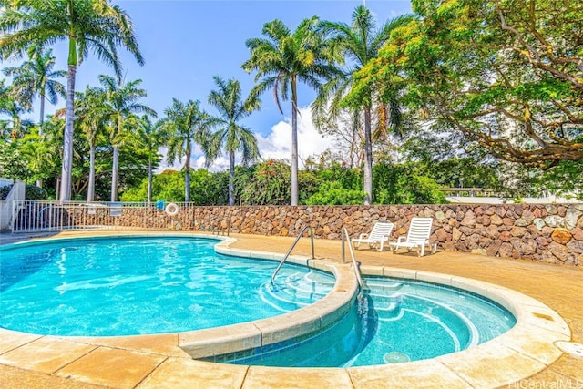 view of swimming pool