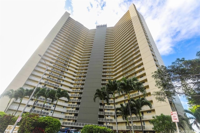 view of building exterior