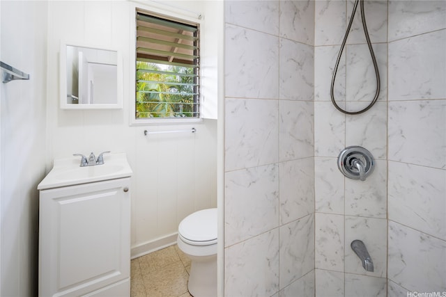 94-769 Haakoa Pl, Waipahu, HI 96797 - bathroom with tiled shower, toilet, and vanity