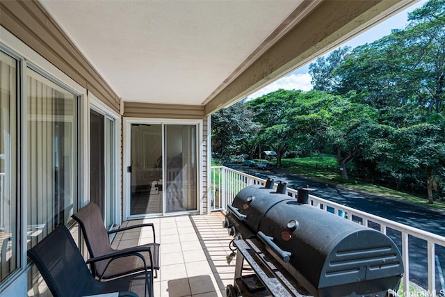 balcony featuring a grill