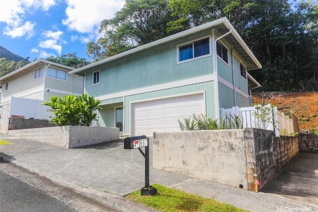 view of front of house featuring a garage