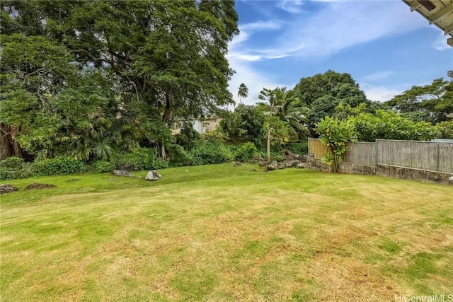 view of yard featuring fence
