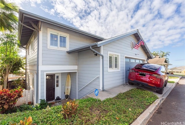 view of front facade with a garage