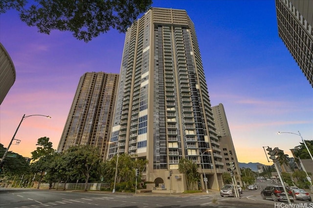 1212 Nuuanu Ave Unit 705, Honolulu, HI 96817 - view of building exterior