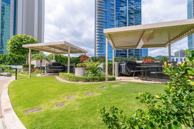 1330 Ala Moana Blvd Unit 3204, Honolulu, HI 96814 - view of green lawn with a patio